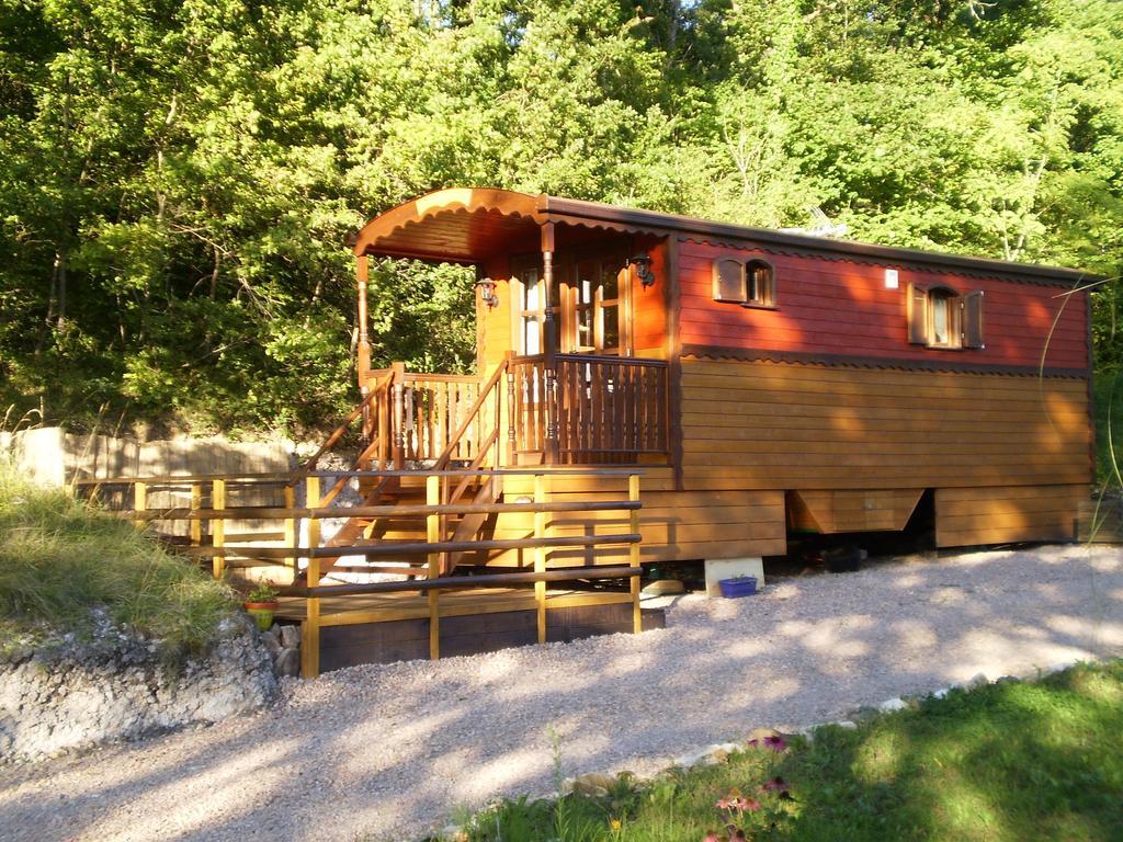 Bed and Breakfast Les Roziers - Roulotte Bagnac Zimmer foto